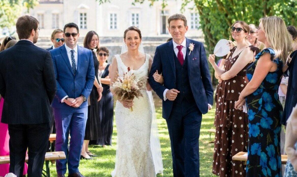 mariage-champetre-sous-les-arbres-chateau-de-l-hospital